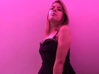 CarolineMendez - Live porn &amp; sex cam - 11742408