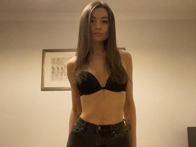 Dionisia - Live porno og sexkamera - 18039306