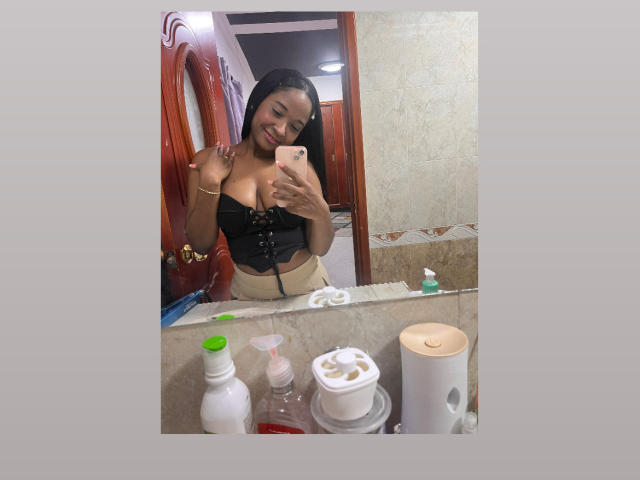 MelanyScoth - Live sex cam - 18438982