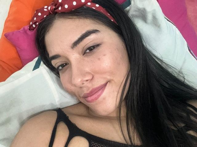 SharonKlart - Live Sex Cam - 19192010
