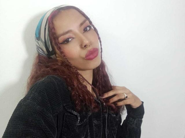 AteneaGrey - Live sex cam - 25877561