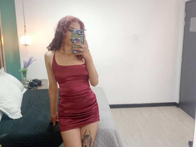 AteneaGrey - Live sexe cam - 25878293