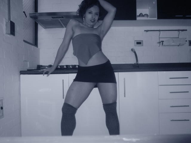BellaLolita - Porno na żywo i seks kamera - 9582984